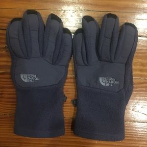 The North Face Other - North Face Purple Ski Gloves Women’s Size Medium The North Face Other - North Face Purple Ski Gloves Women’s Size Medium